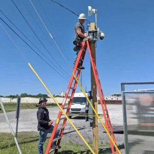 linemen-working-baldwin-county-alabama-datatrust-tower-and-telecom
